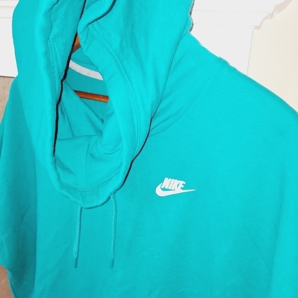 NIKE Short Sleeve Pullover Cowell Neck Sweatshirt - Picture 3 of 11
